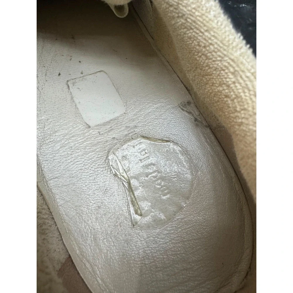 Gucci pre owned